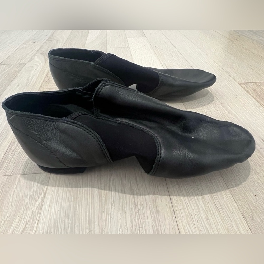Capezio E-Series Kids Jazz Shoes Black Leather Size 10.5 NWOT - Picture 3 of 9